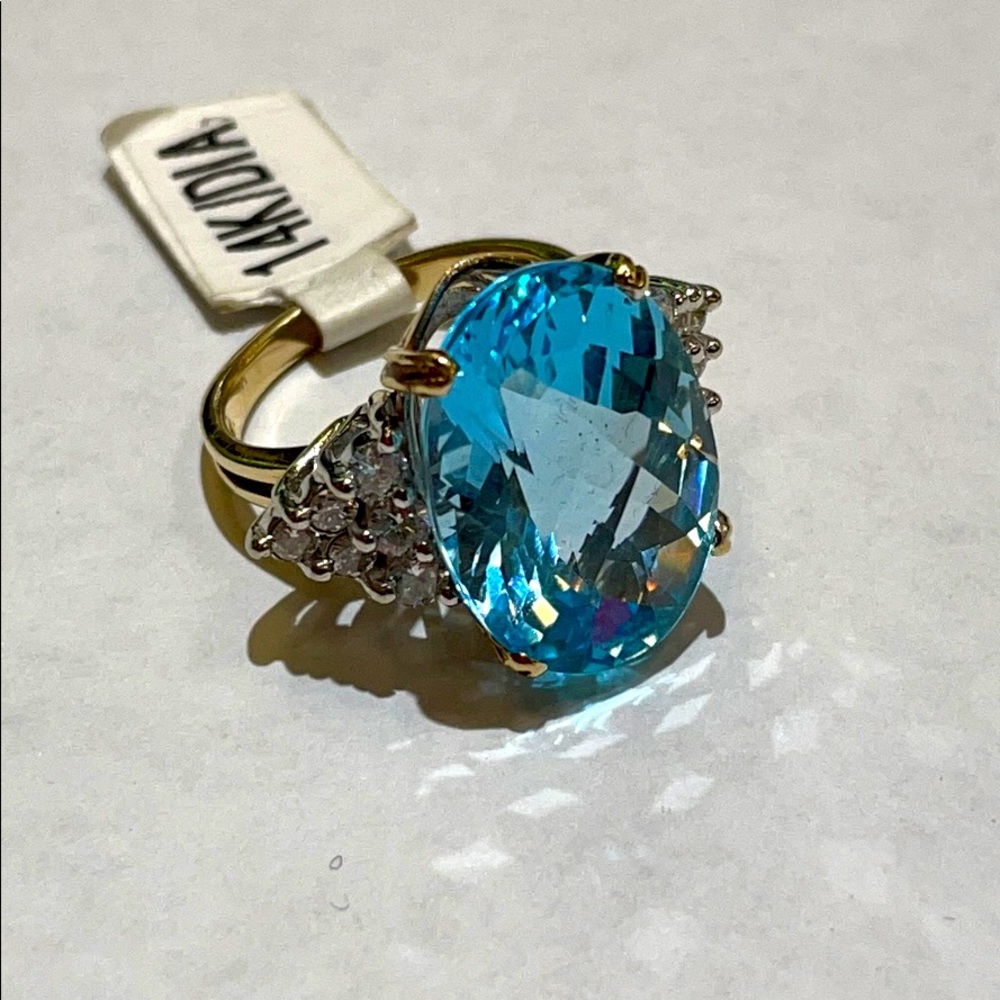 14k yellow gold blue topaz ring